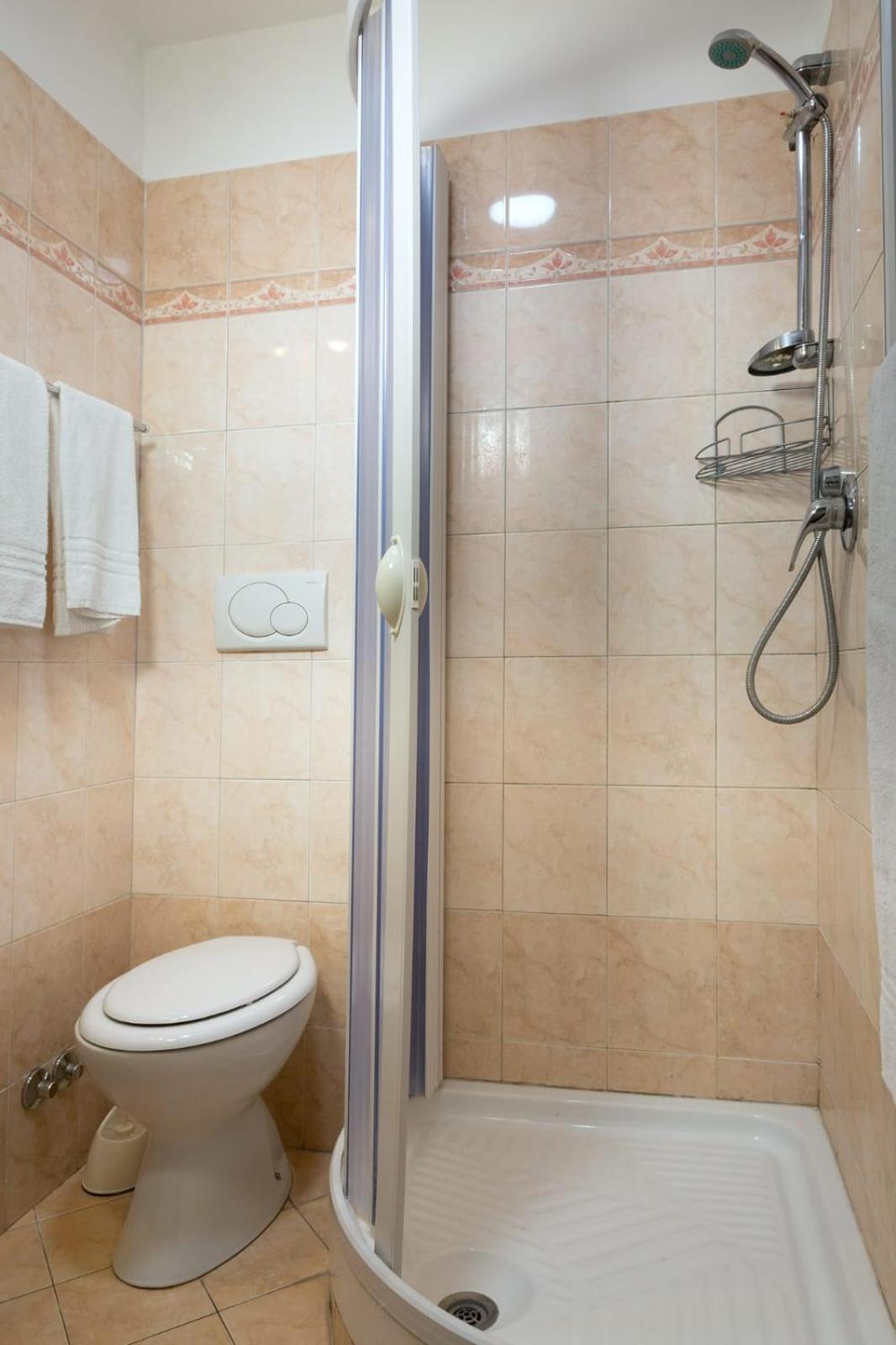 Pensionat Rossana House *